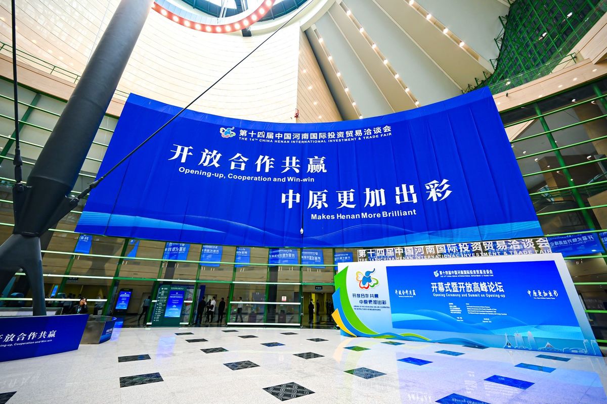冠合液压机械